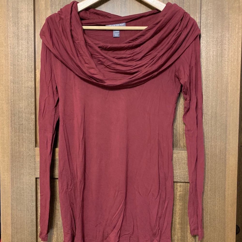 EUC A pea in the Pod cowl neck Top
